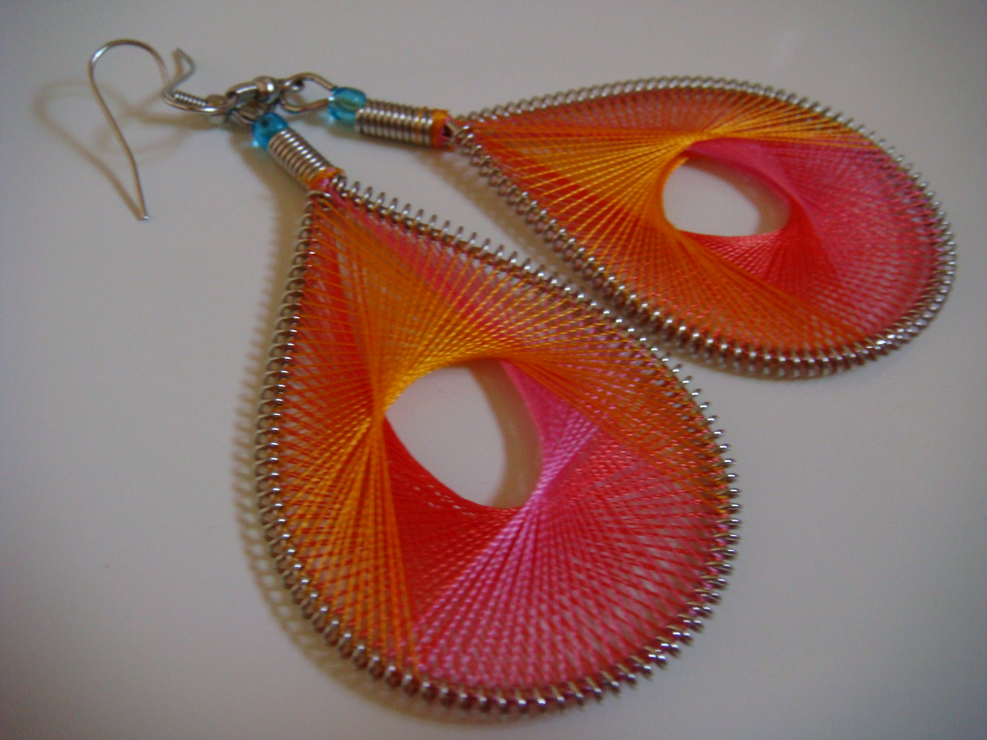 Threaded Earrings on Awesome Ebay Find  Coral Threaded Earrings    Sophie S Dish